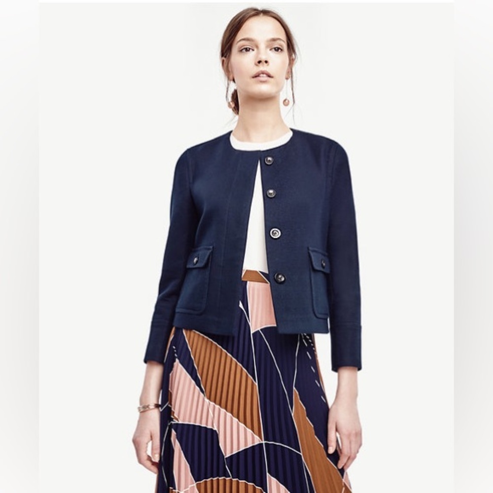 Ann Taylor Petite Navy Jacket Blazer – Size 00P in excellent like-new condition